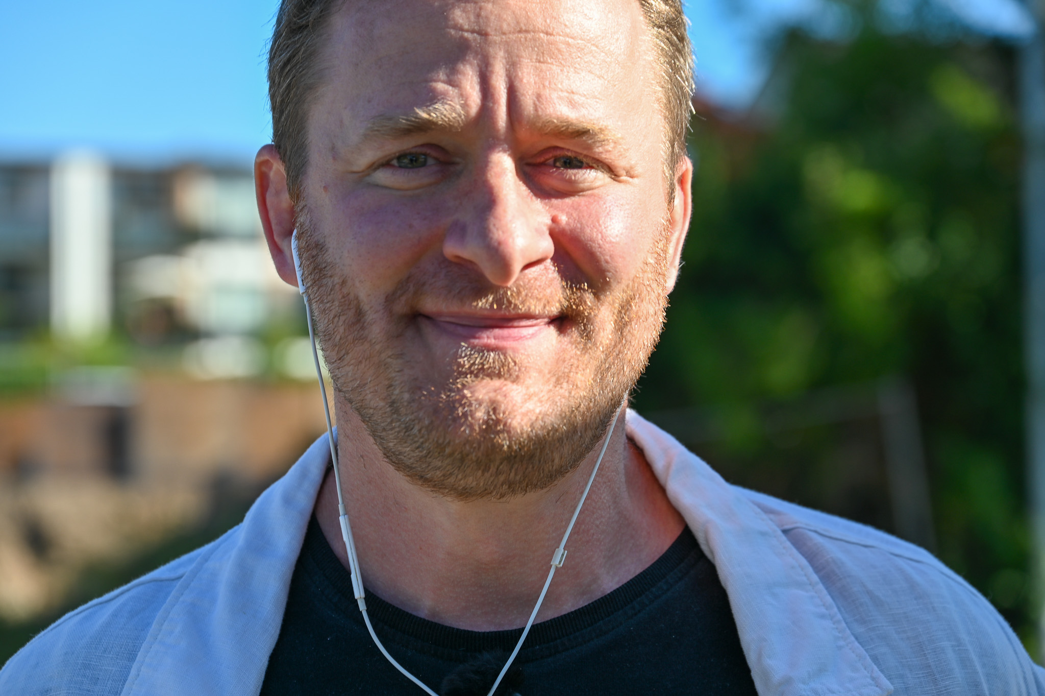 Blå bog – Mikki Dam Larsen