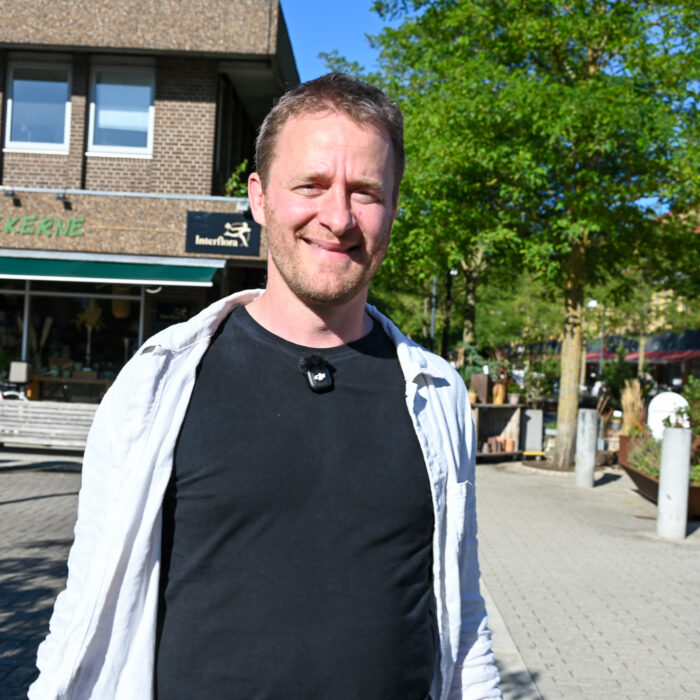 Miki Dam Larsen